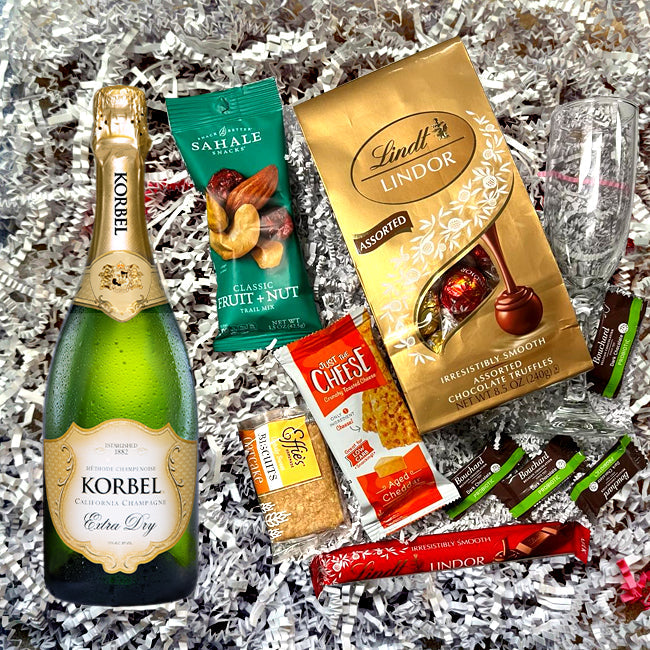Korbel Extra Dry Gift Pack with Engraving