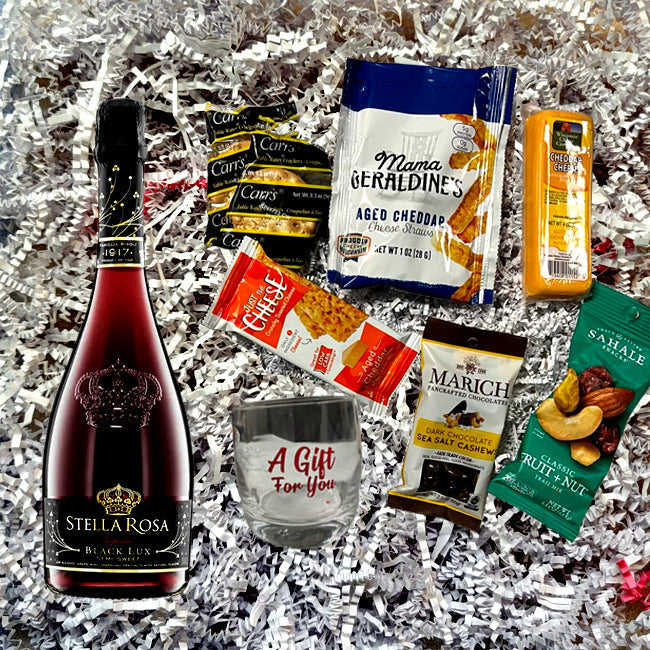 Stella Rosa Black Lux Gift Pack with Engraving